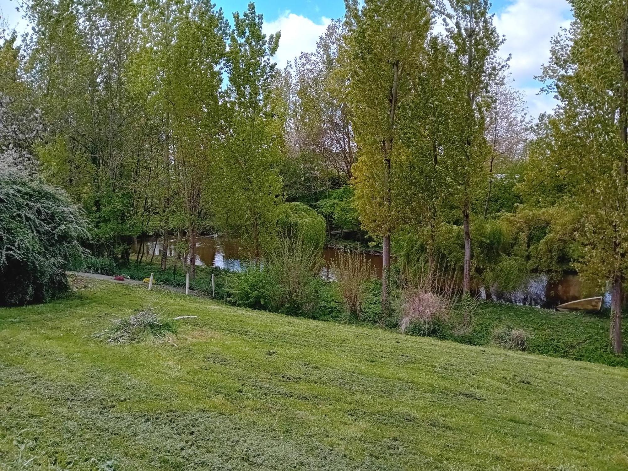 Maison Au Coeur De La Nature Cerisy-la-Foret Esterno foto